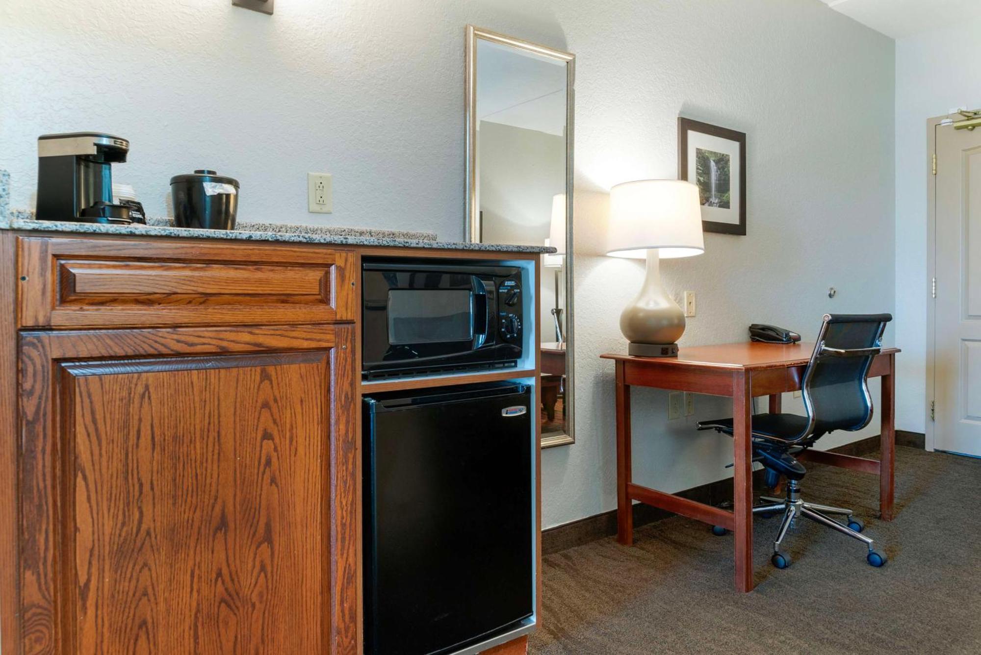 Best Western Executive Inn & Suites Grand Rapids Exteriör bild